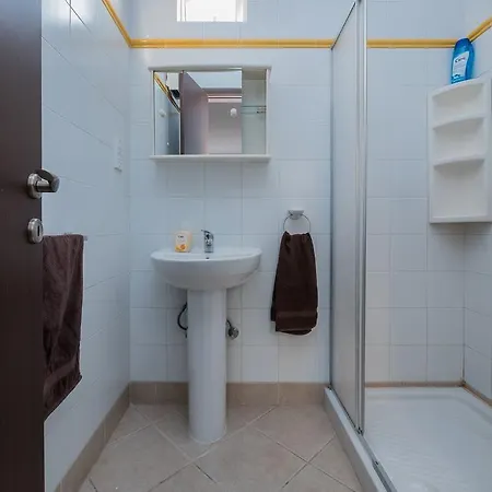 Lavender Top Floor * Sliema